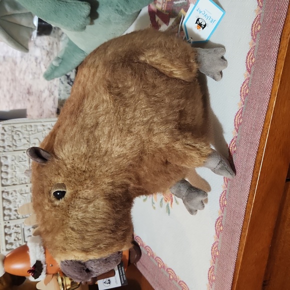 Jellycat Clyde Capybara 8x9" Soft & Plush NWT - Picture 6 of 10